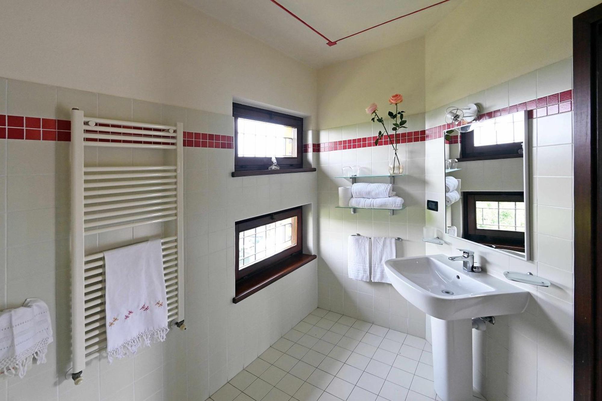 La Ca Dolga Guest House La Morra Bilik gambar